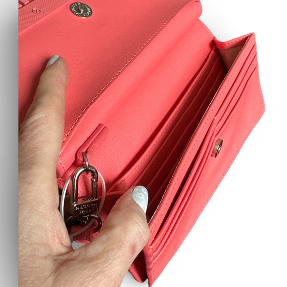 Steve Madden BCabbyy Sunset Coral Faux Leather Flap Wallet/Wristlet/Clutch NWT - Picture 7 of 10
